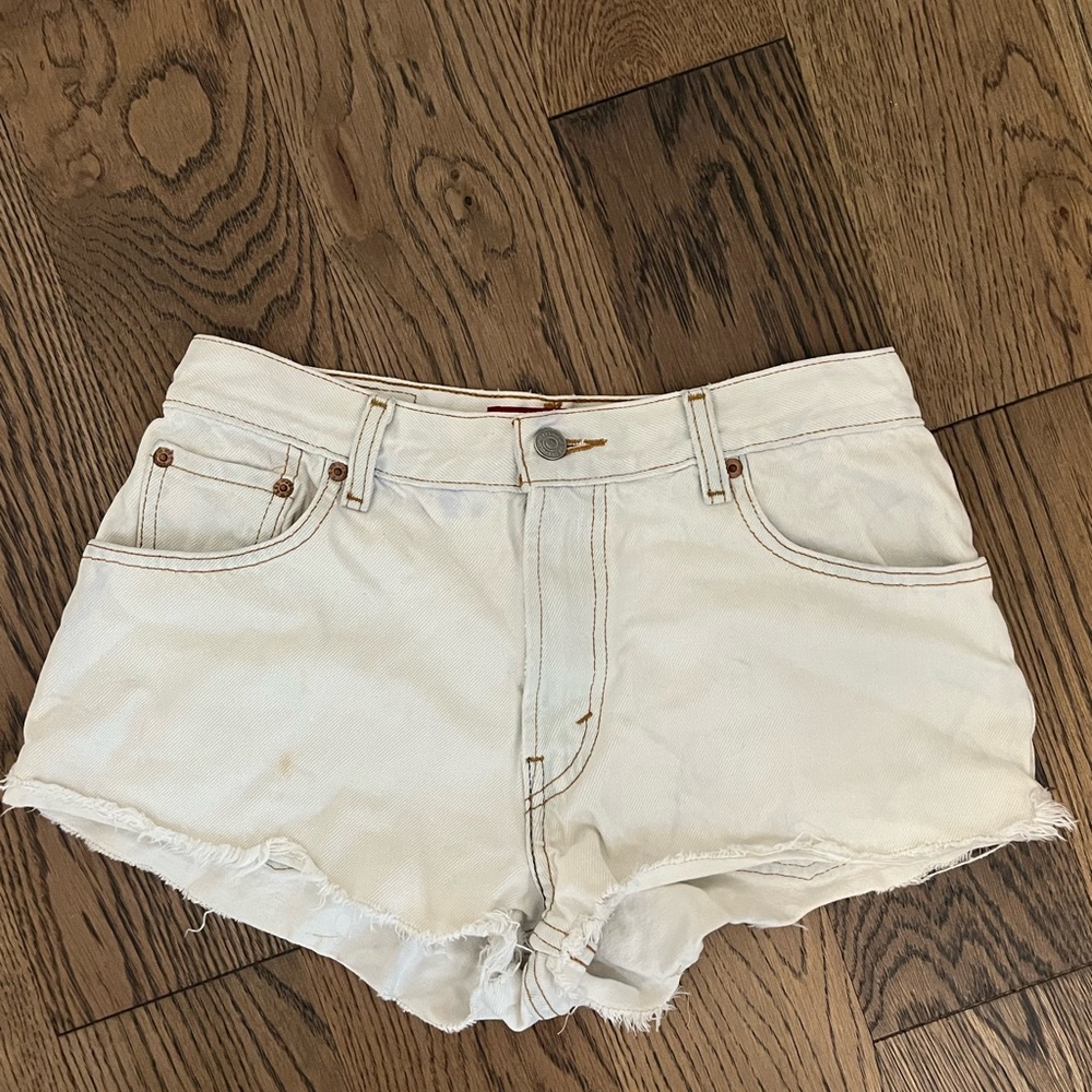 White Levi’s Denim Women Shorts